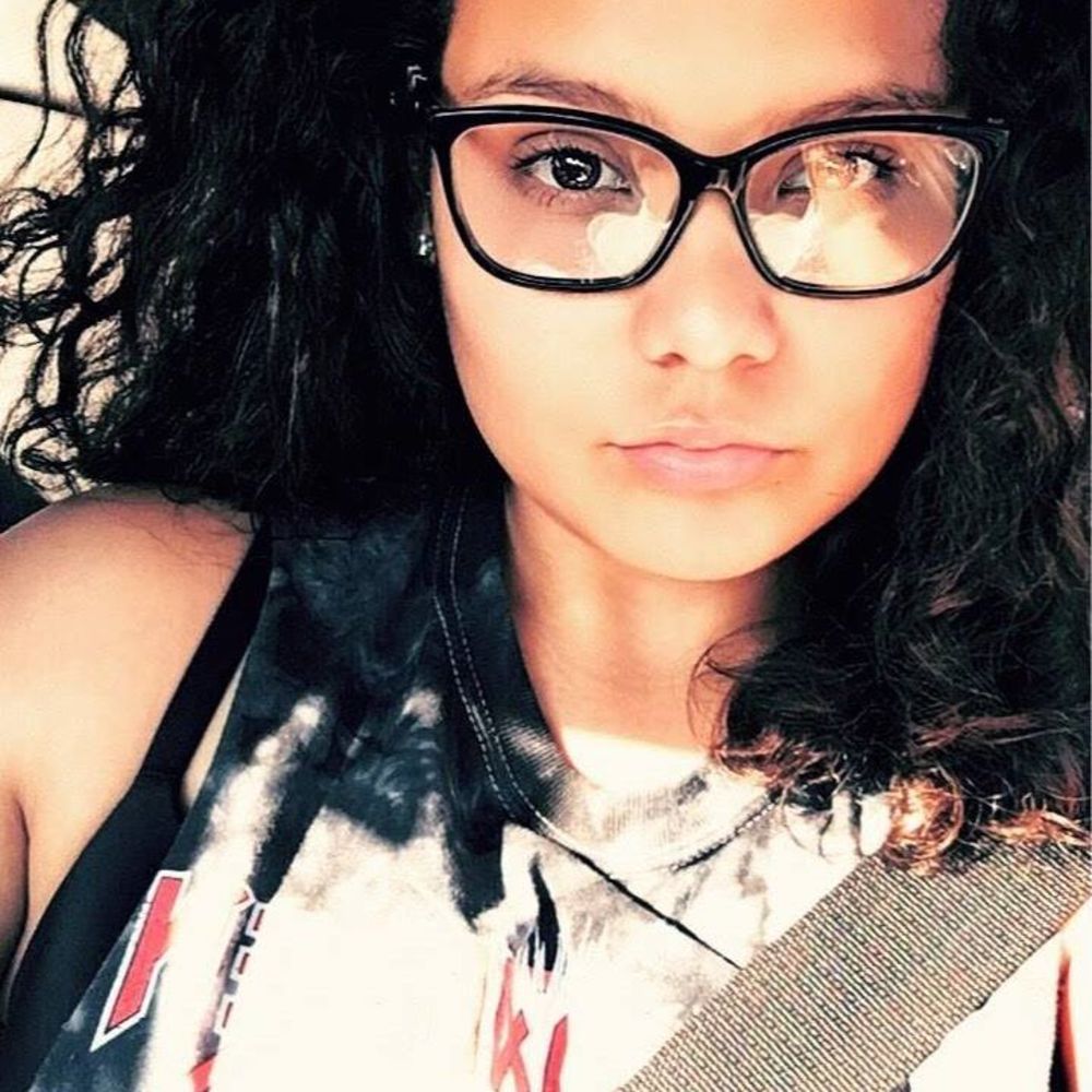 Meet your Posher, Arelis